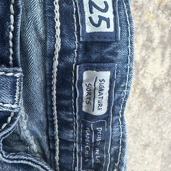 Miss Me Navy Distressed Jean Shorts with Star and Stripe Accents - Picture 4 of 4